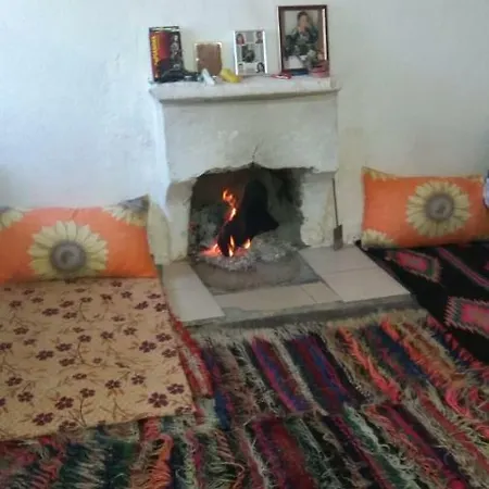 Buronja-kuc Vlore Bed and Breakfast *